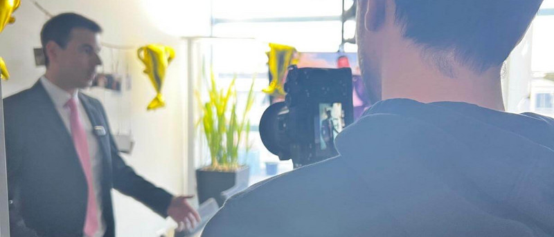Franchisepartner während Interview