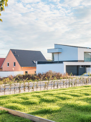 Einfamilienhaus in einer Siedlung