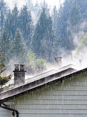 Häuser im Regen 