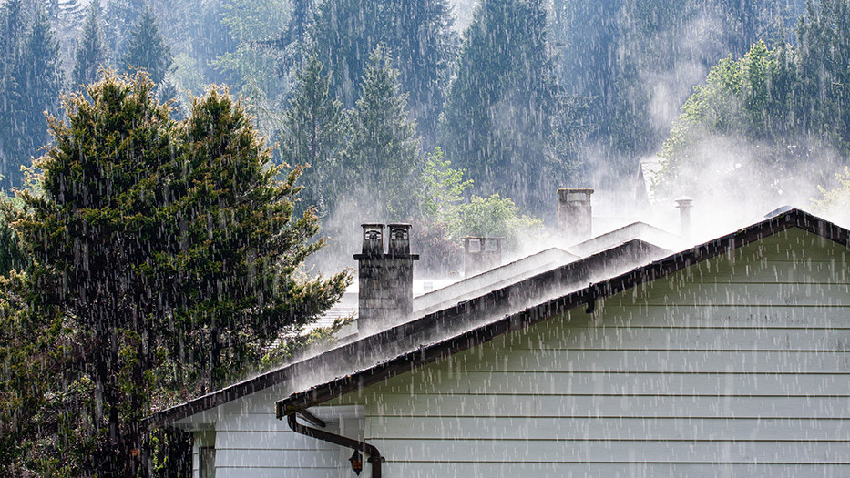 Häuser im Regen 