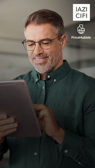 Ein Benutzer füllt die Online Immobilienbewertung aus